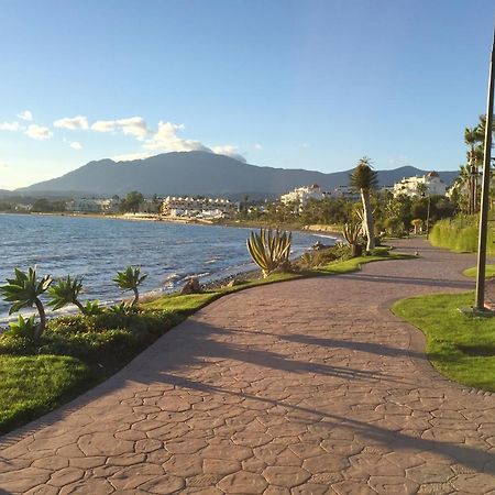 Salinas. Apartment For 4. Terrace/Parking/Pools/Gym/4Mins Beach Эстепона Экстерьер фото